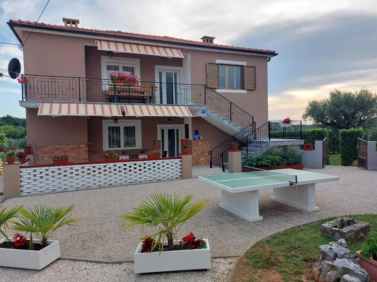 Apartments Baksa Kanfanar