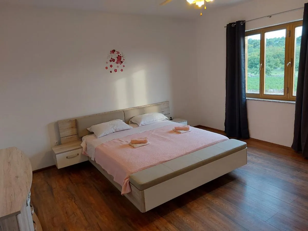 Apartments Baksa Kanfanar