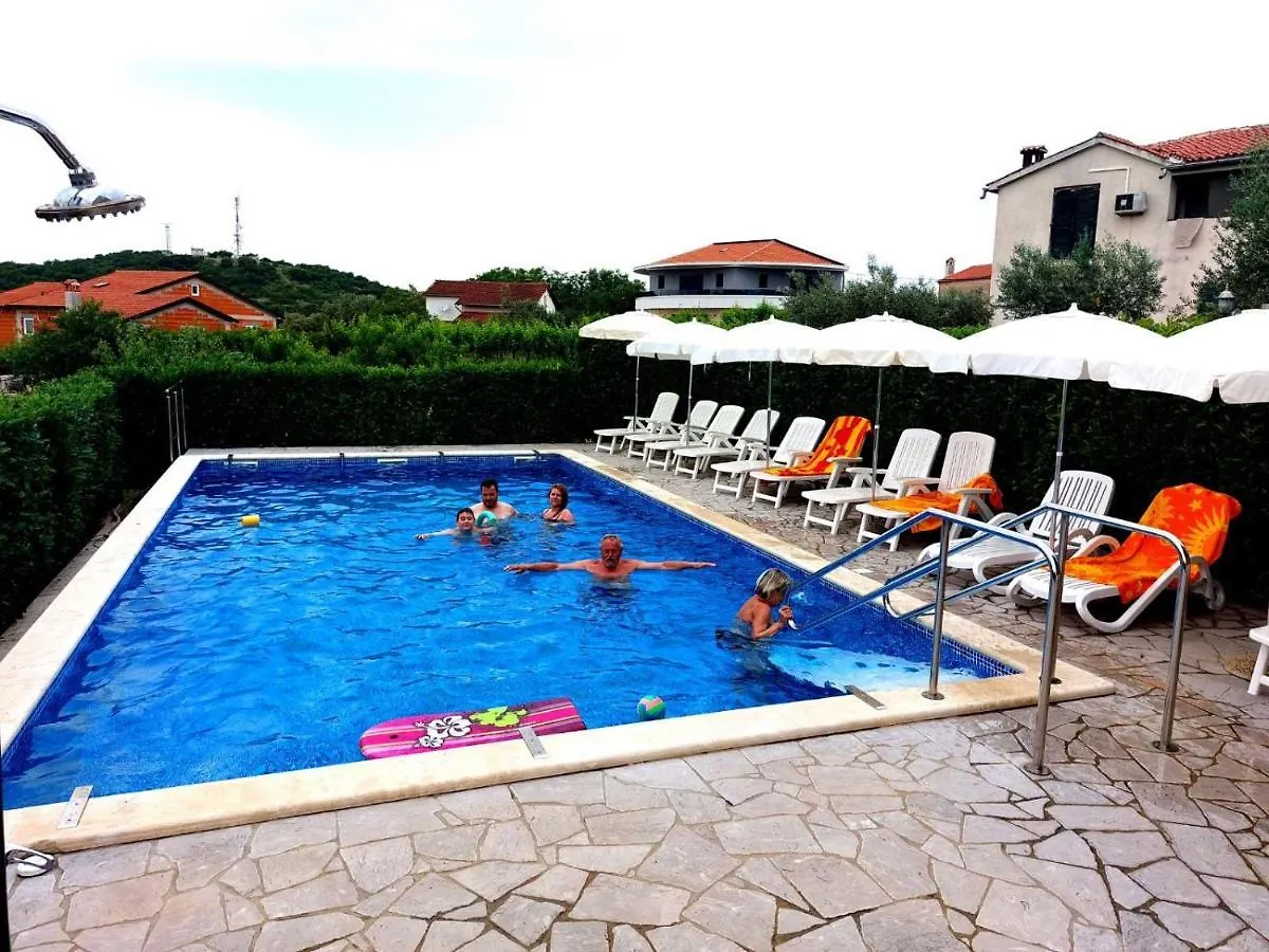 Apartments Baksa Kanfanar Croatia